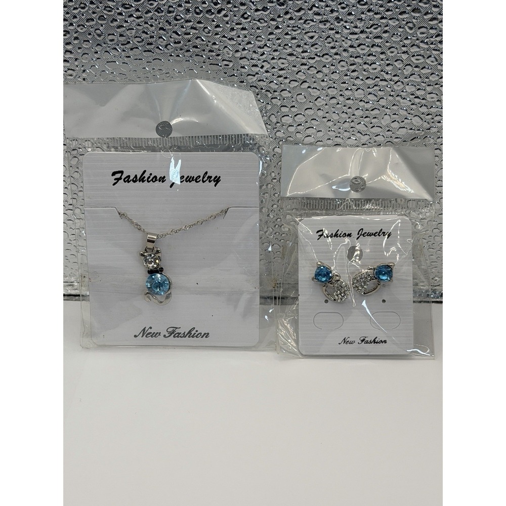 Set Silver Tone Necklace & Earrings w/Blue Crystal on Cats 16" w/2" ext NEW